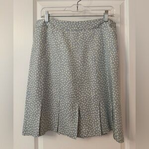 Banana Republic 100% Silk Lt Blue w/ White Dots Pleated Knee Length Skirt, Sz 12